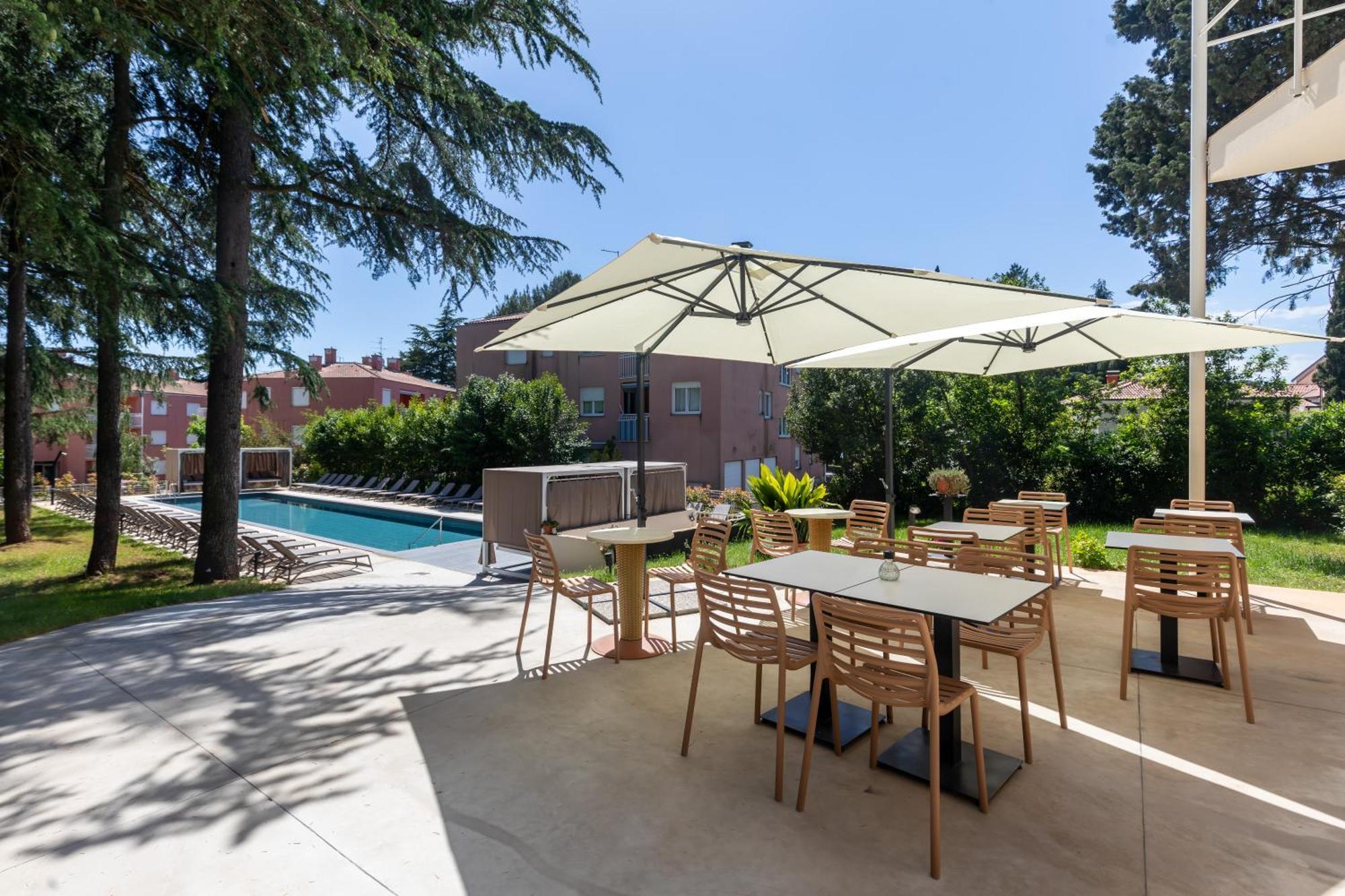 Hotel Emaus Novigrad  Exterior photo
