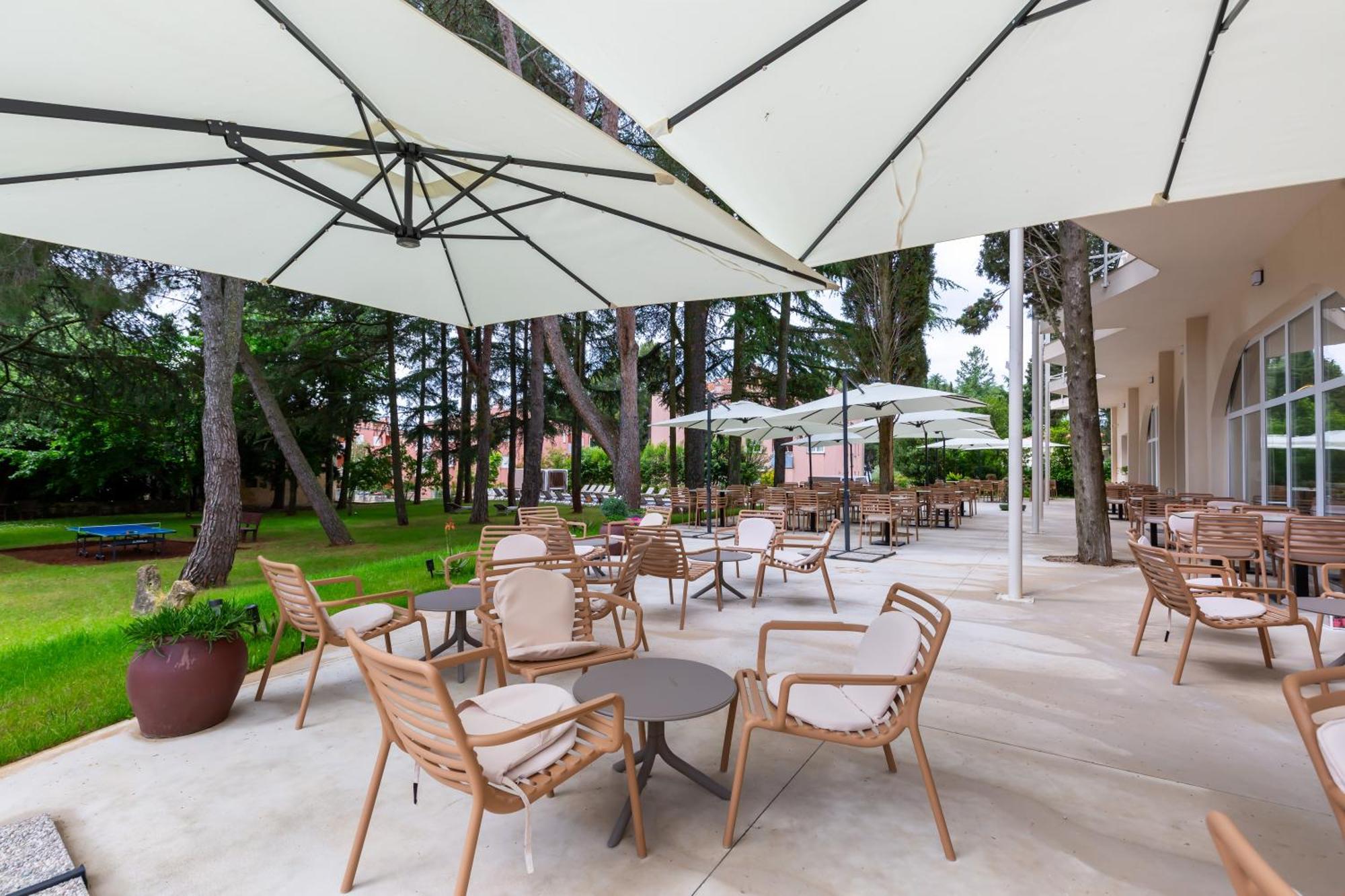 Hotel Emaus Novigrad  Exterior photo